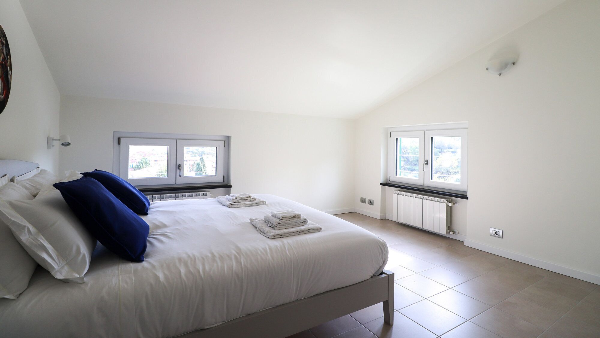 Apartment | 3 bedrooms, soundproofing, iron/ironing board, WiFi