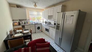 Apartment | Private kitchen | Fridge, microwave, oven, stovetop