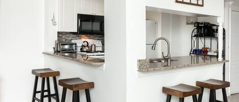 Townhome, Multiple Beds, Patio, Garden View (Orchid Vacation Villa) | Private kitchen