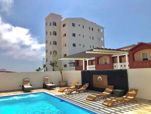 A heated pool - Beautiful condo in Bajamar Golf Resort with pool (Ensenada)