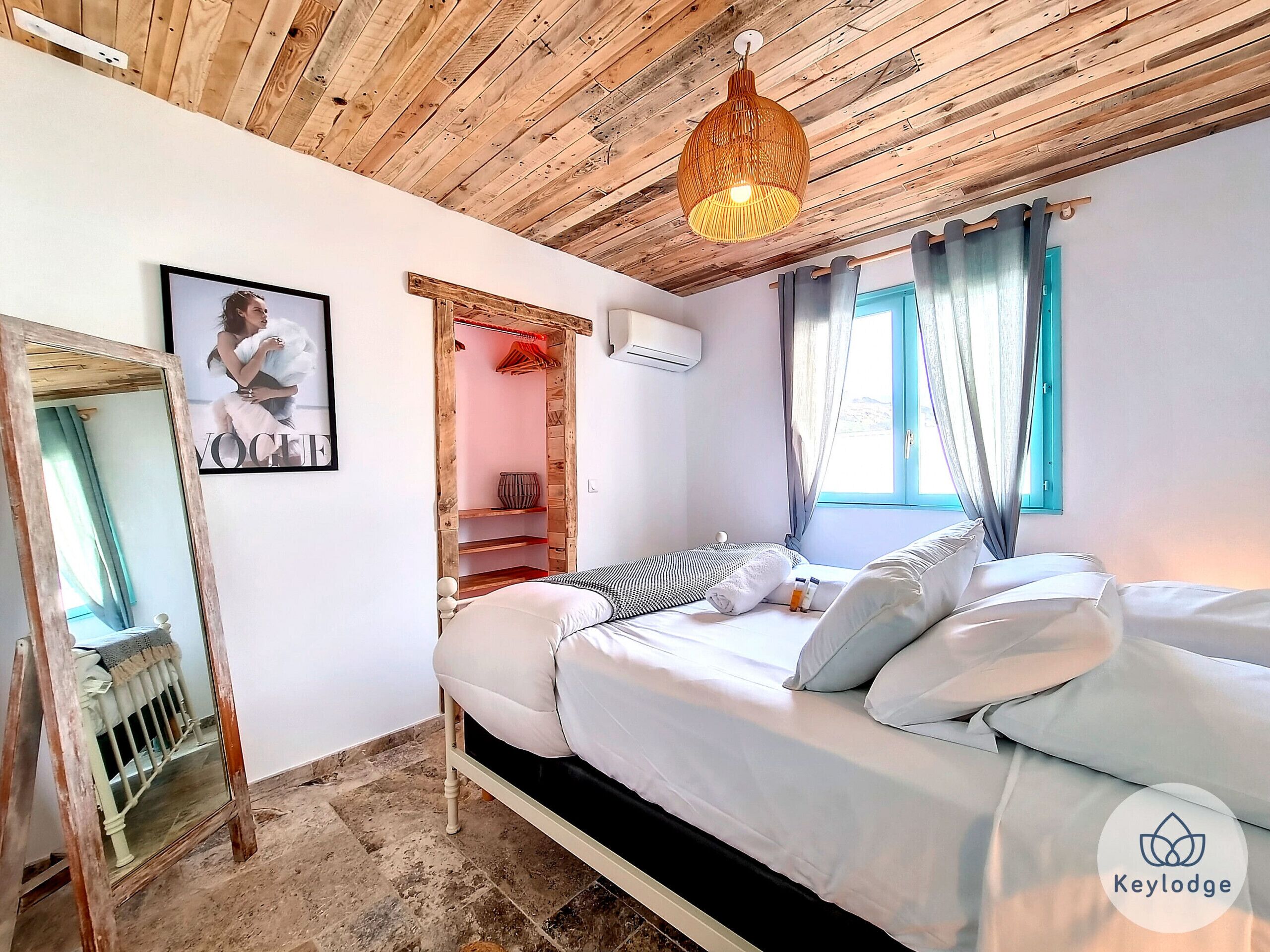 3 habitaciones, tabla de planchar con plancha y wifi gratis 