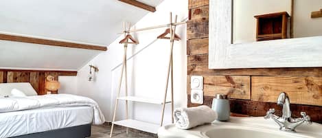 3 chambres, fer et planche Ă repasser, Wi-Fi gratuit, draps fournis
