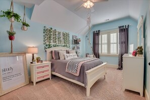 5 bedrooms, WiFi