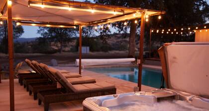 Ranch House w/hot tub- located on Winery & Vineyard property