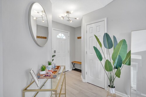 4TVs★3Beds★Fully Stocked Kitchen★Spacious Getaway