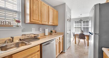 4TVs★3Beds★Fully Stocked Kitchen★Spacious Getaway