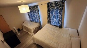 Bügeleisen/Bügelbrett, kostenloses WLAN, Bettwäsche, Rollstuhlgeeignet