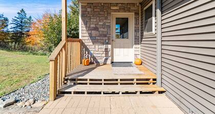 Wisconsin River Retreat, south of Tomahawk, 35 min to Granite Peak, King Bed!