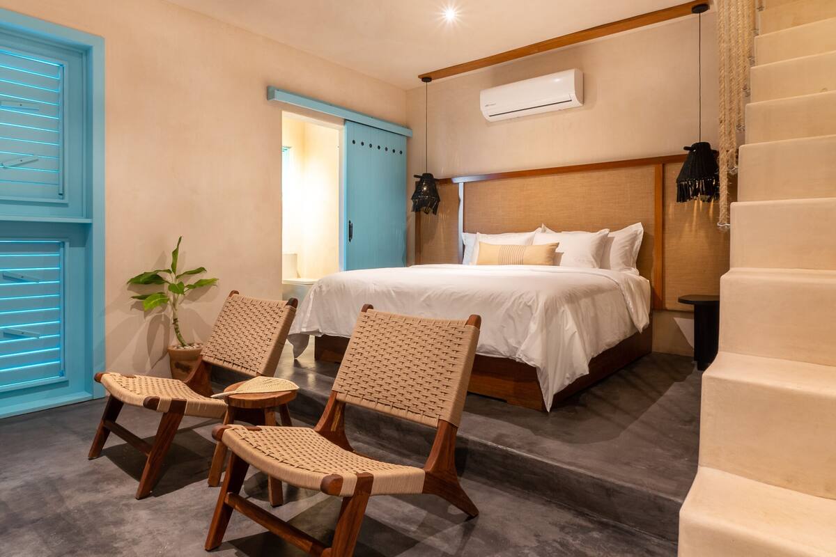 Sábanas de algodón egipcio, ropa de cama de alta calidad y minibar