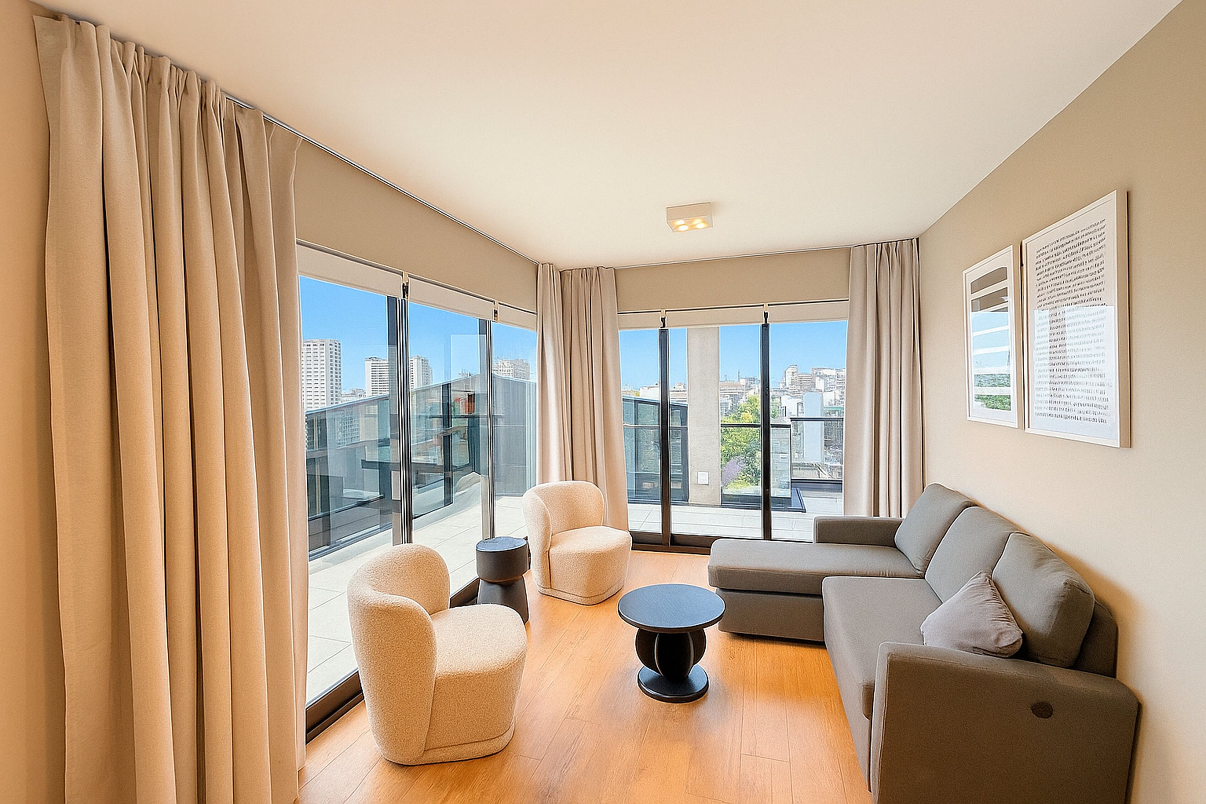 Apartment, 2 Schlafzimmer (11) | Wohnbereich | 40-Zoll-Smart-TV mit Kabelempfang, Netflix, Pay-TV