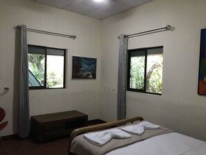 2 bedrooms, in-room safe, WiFi, bed sheets
