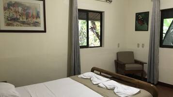 2 bedrooms, in-room safe, WiFi, bed sheets