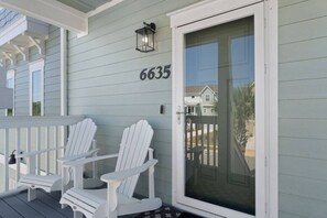 Property grounds - 4BR, free shuttle, gym, pool, BBQ, beach access (Pensacola)