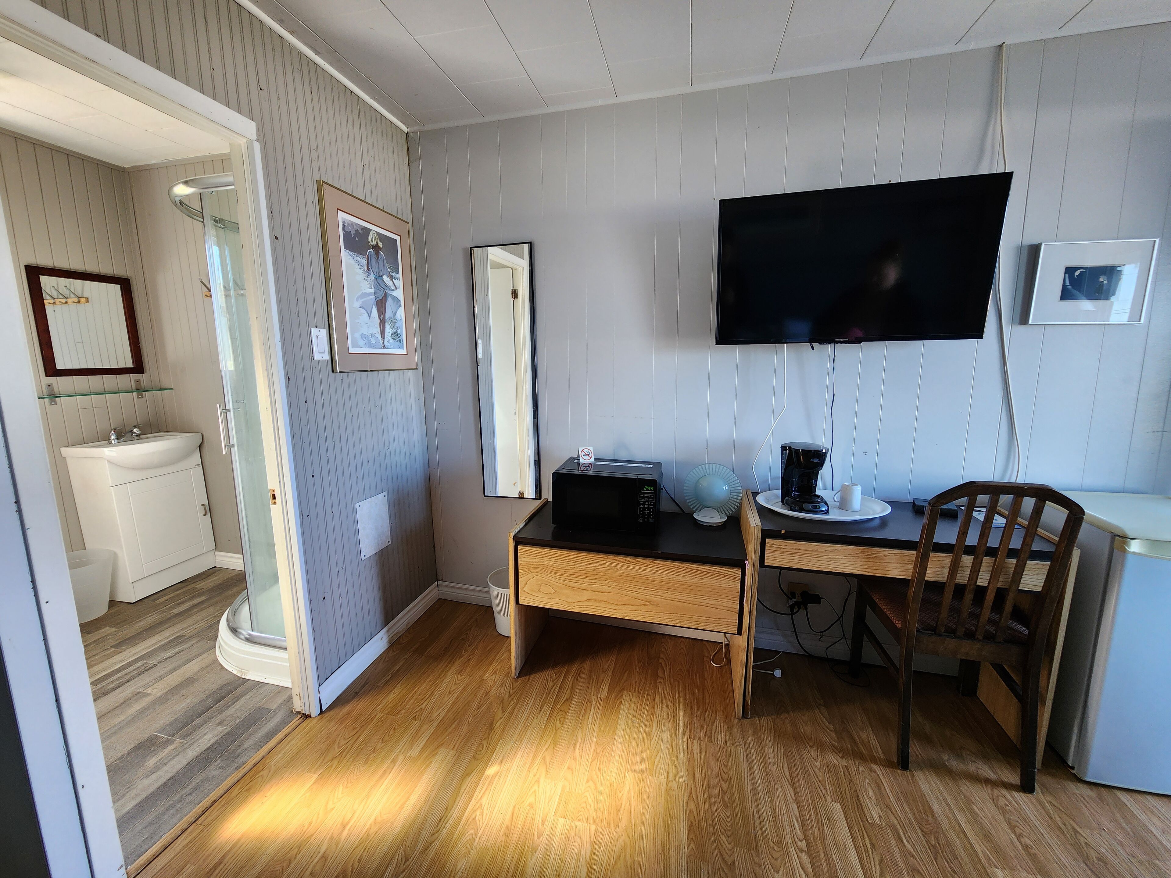 Standard Quadruple Room | Bathroom