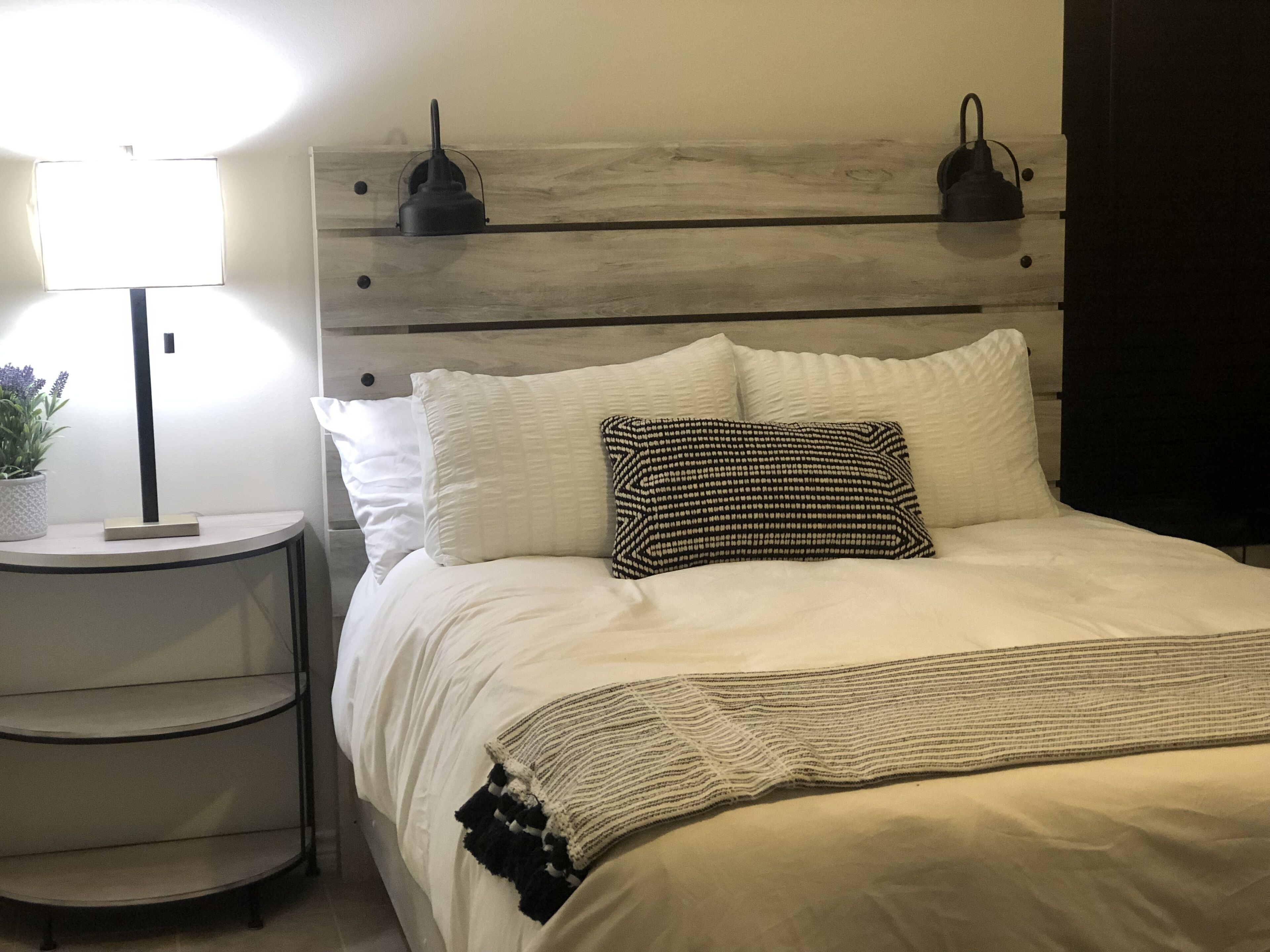 2 bedrooms, individually decorated, individually furnished