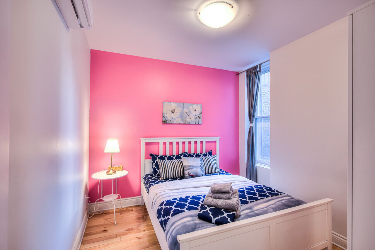 3 bedrooms, desk, iron/ironing board, WiFi