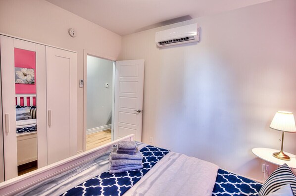 3 bedrooms, desk, iron/ironing board, WiFi