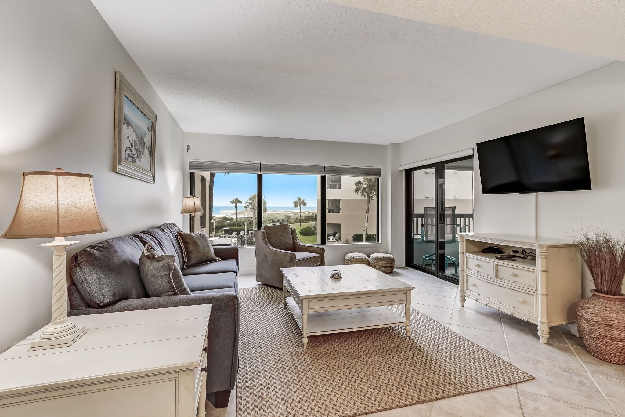 Relax and Watch TV while Enjoying Ocean Views