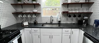 Giraffe 🦒 Cottage EV2 Tesla charger