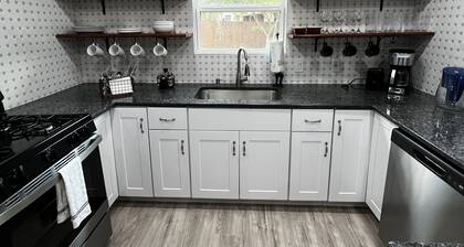 Giraffe 🦒 Cottage EV2 Tesla charger