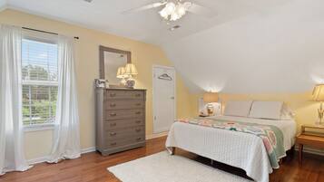 4 camere, Wi-Fi gratuito, lenzuola