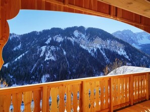 Property grounds - Lüch de Corona. Quiet location, no traffic, ideal for families (Trentino-Alto Adige)