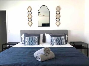 3 bedrooms, desk, iron/ironing board, free WiFi - Desert Gem! New Saltwater Pool, Close to Hiking Trails + Golf Courses (La Quinta)