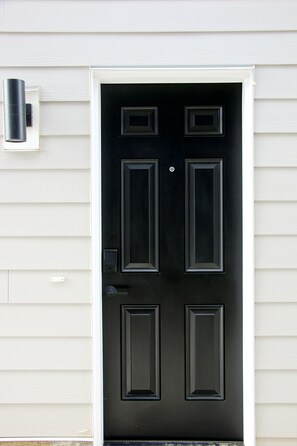 Exterior detail - Cozy and Luxurious suite in Lake Community of Mahogany (Calgary)