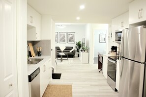 Fridge, microwave, oven, stovetop - Cozy and Luxurious suite in Lake Community of Mahogany (Calgary)