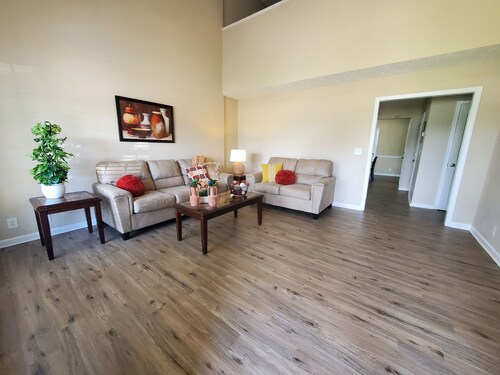 Glenmore-Quiet,  home near EVERYTHING!