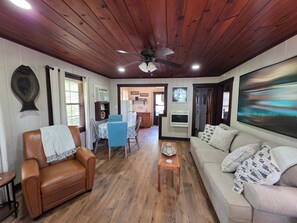 Grand Cottage | Living area