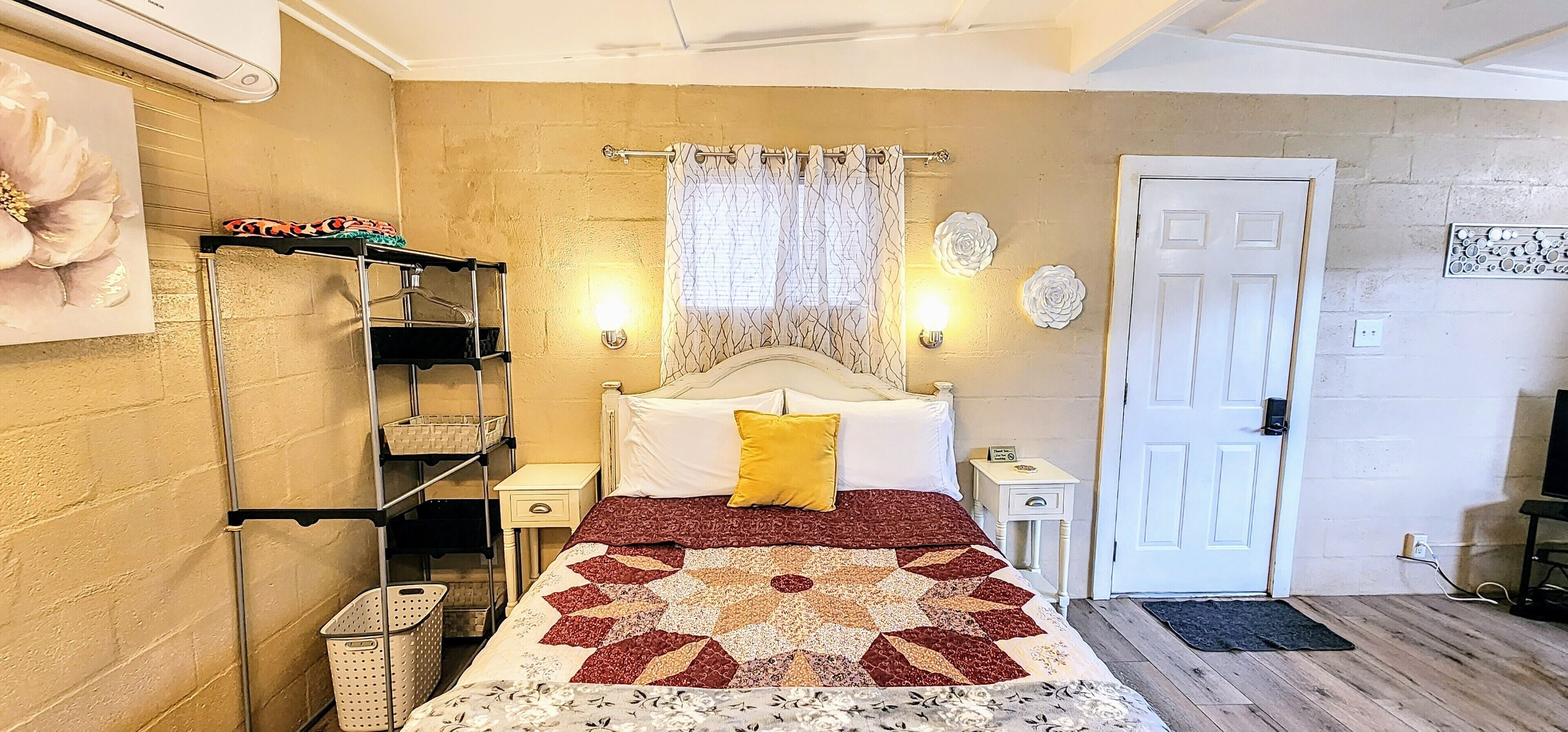 Duplex | Individually decorated, individually furnished, free WiFi, bed sheets