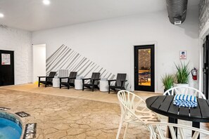 Piscine intérieure, piscine chauffée