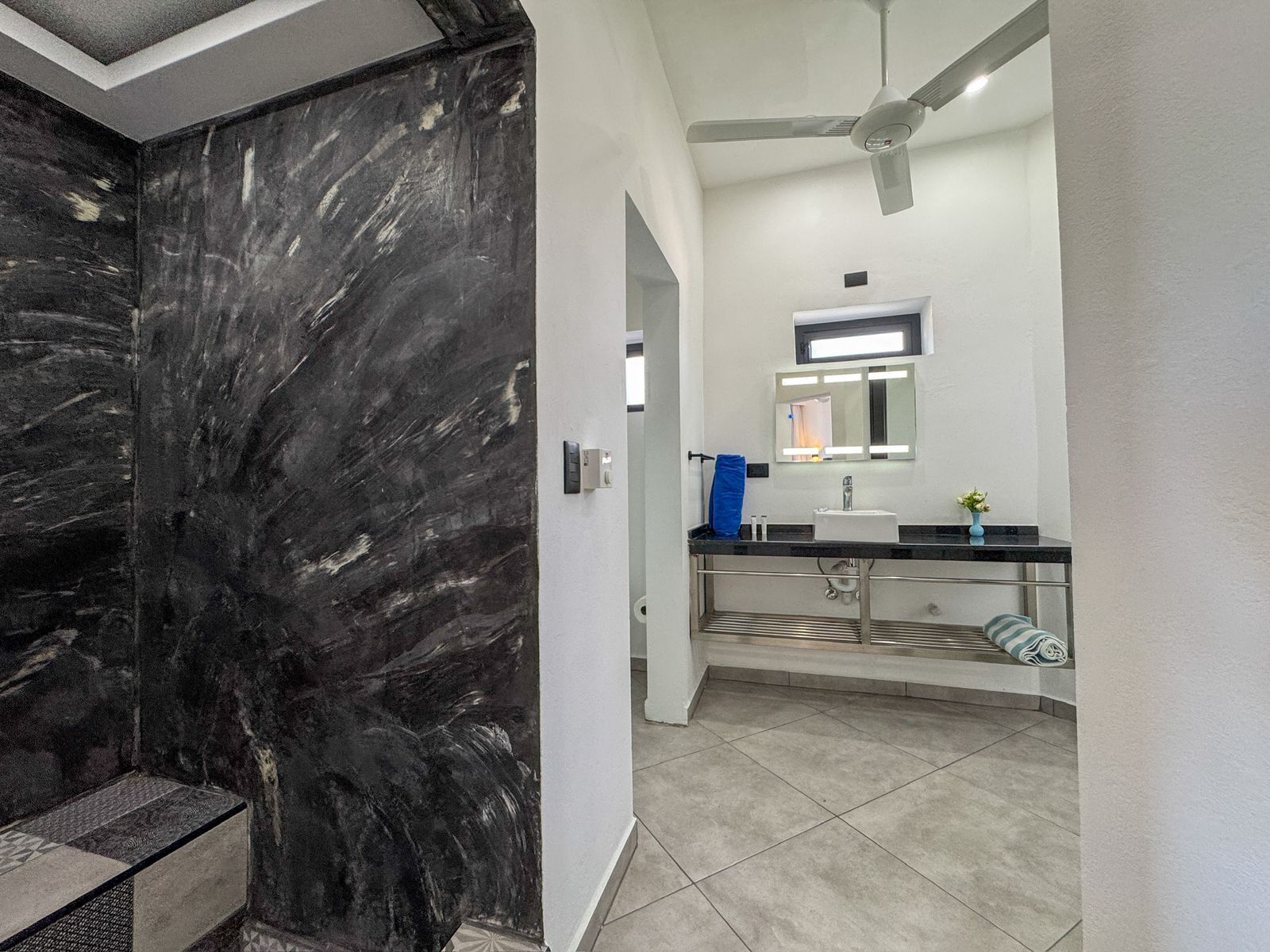 Foto - Instyle Residences at RIZZ SUITES