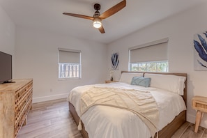 2 bedrooms, desk, iron/ironing board, free WiFi
