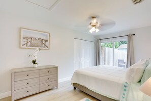 2 slaapkamers, een strijkplank/strijkijzer, gratis internet, beddengoed