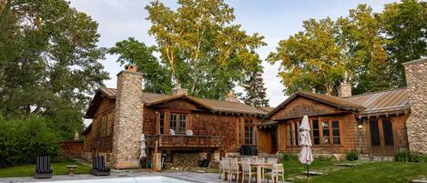 Piscina externa, piscina aquecida
