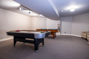 Spielezimmer