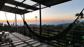 Sunrise Arenal Volcano View | テラス / パティオ