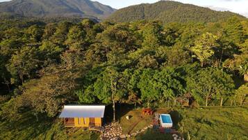 Down duvets, individually decorated, individually furnished, free WiFi