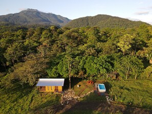 Cabana conforto | Edredons de pluma, individualmente decorados, individualmente mobiliados