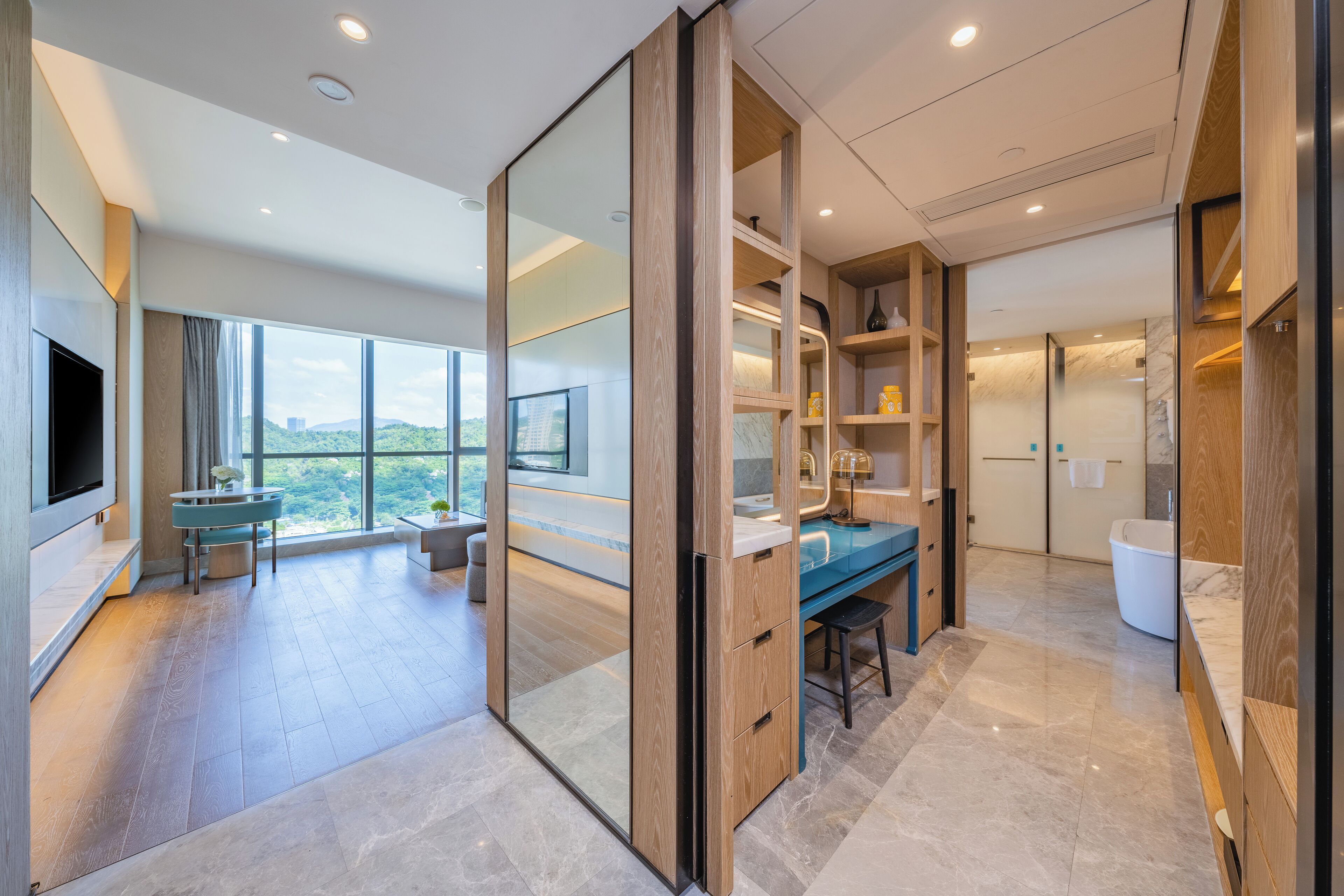 Photo - Holiday Inn Zhuhai City Center by IHG