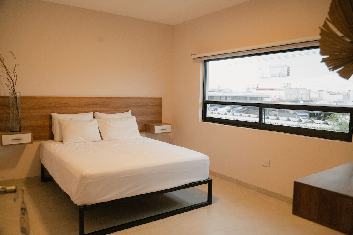 Senior Double Room | Hypo-allergenic bedding available, desk, laptop workspace, WiFi (free)