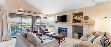 TV, fireplace, offices