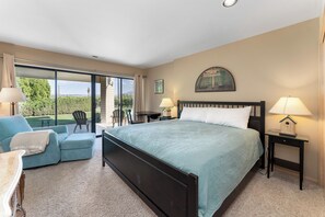2 bedrooms, iron/ironing board, free WiFi