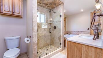 Shower, jetted bath, hair dryer, towels