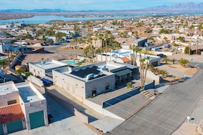 Exterior - Mansion- Pool, Spa, Game Room, Casita, Fire Table, Lake View (Lake Havasu City)