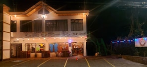 Front of property - Alisson Hotel & Restaurant (Monteverde)