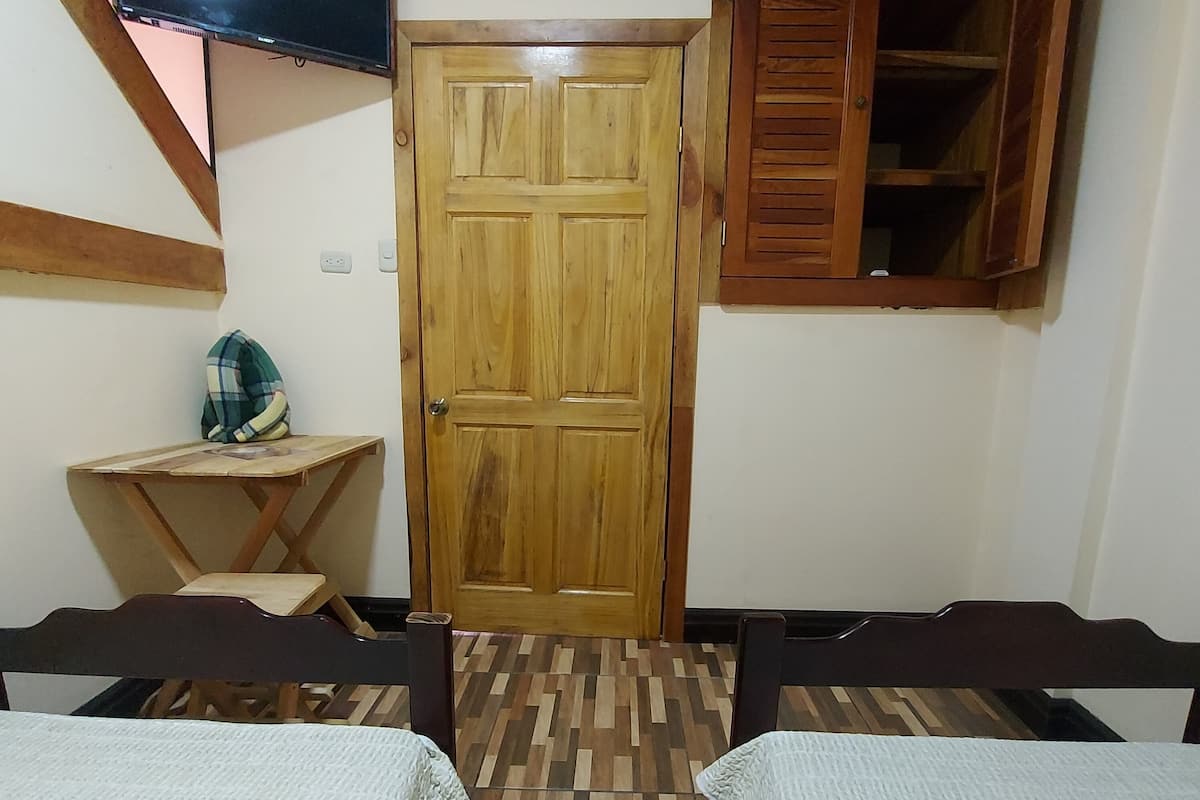 Habitacion Uno | Free WiFi