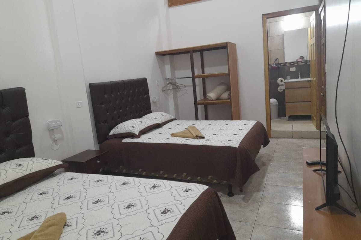 Habitacion Cinco | Free WiFi